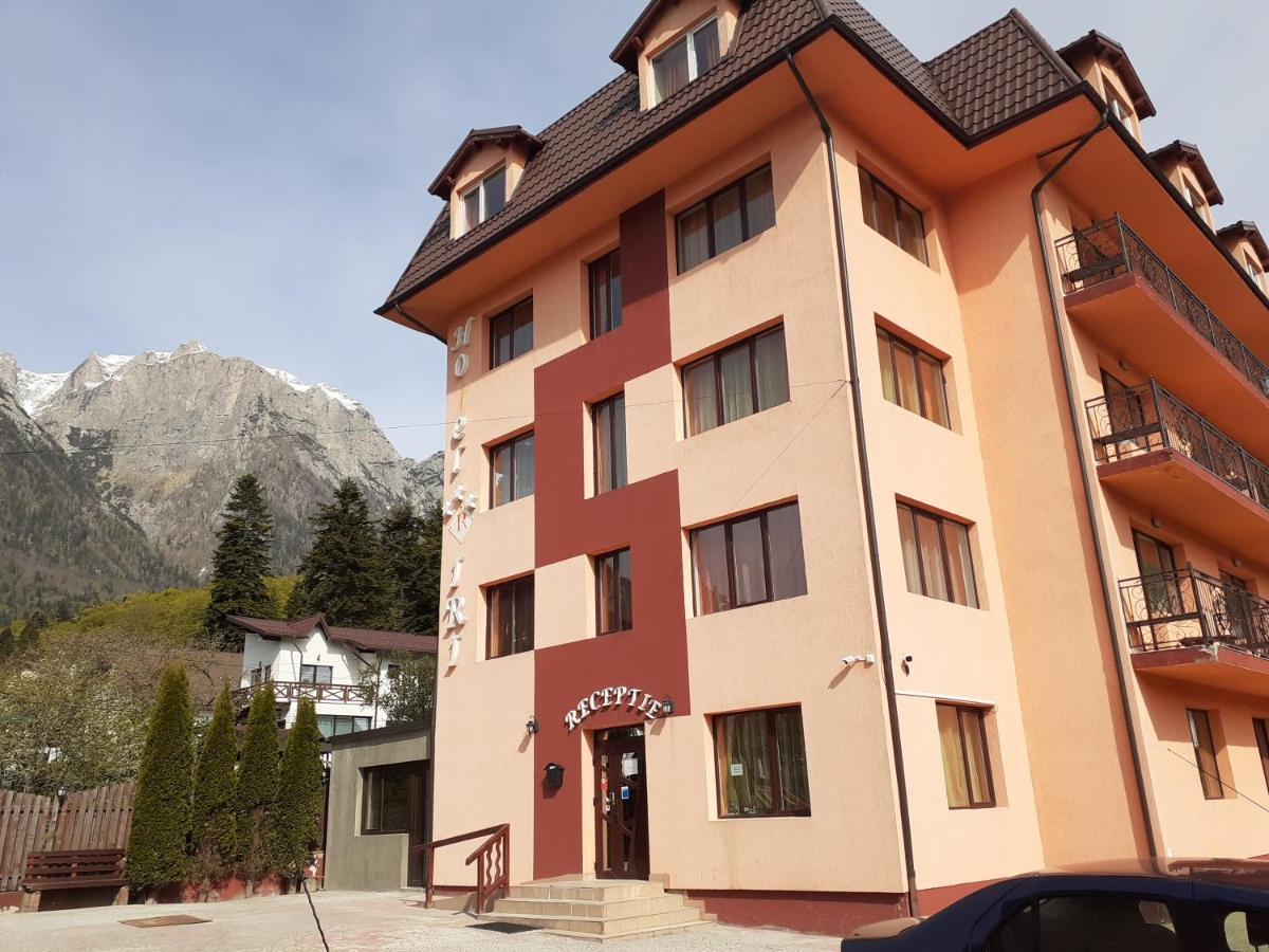 Hotel Iri Busteni Exterior photo